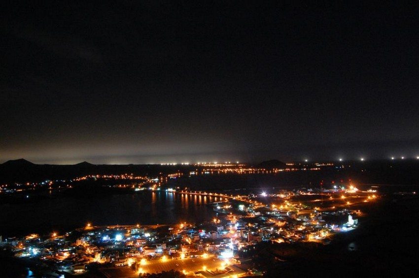 Ночной Чеджу - столица на острове Чеджудо